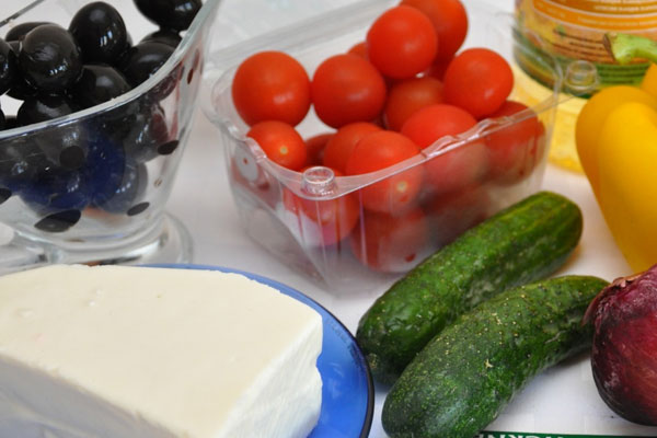 Что входит в классический греческий салат - ингредиенты