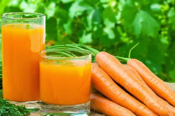 Как сделать морковный сок без соковыжималки
