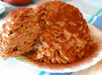 Торт со сгущенкой без выпечки из печенья «Рыбки»
