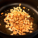 Как пожарить арахис на сковороде