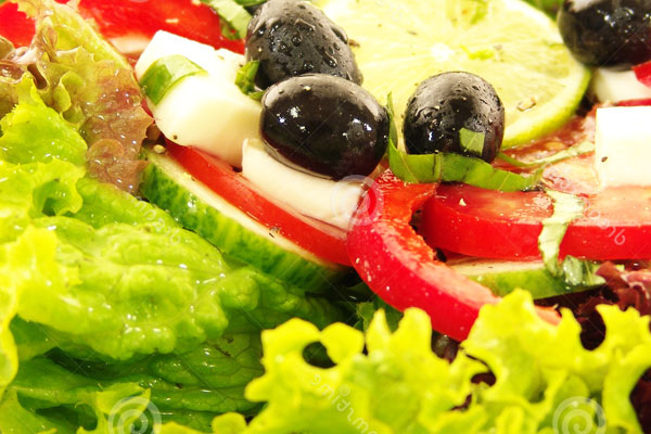 Греческий салат - его калорийность для диеты