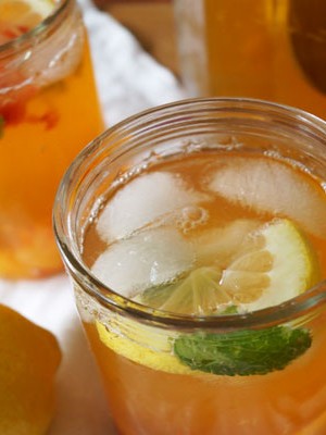 Лимонад с имбирем, лимоном и медом