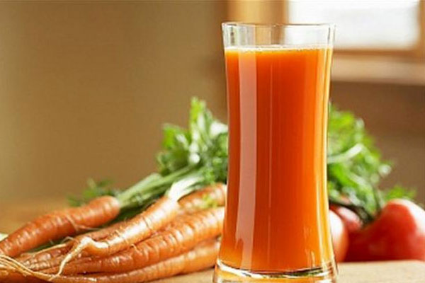 Как правильно принимать морковный сок