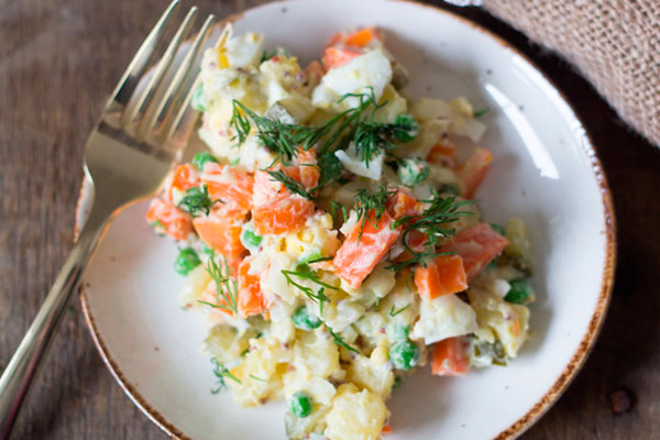 Вегетарианский салат Оливье - рецепт с фасолью