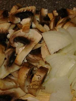 Жульен с курицей и грибами в духовке - классический рецепт