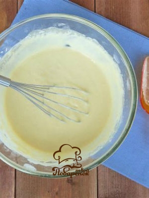 Как приготовить домашнюю банановую шарлотку со сметаной 
